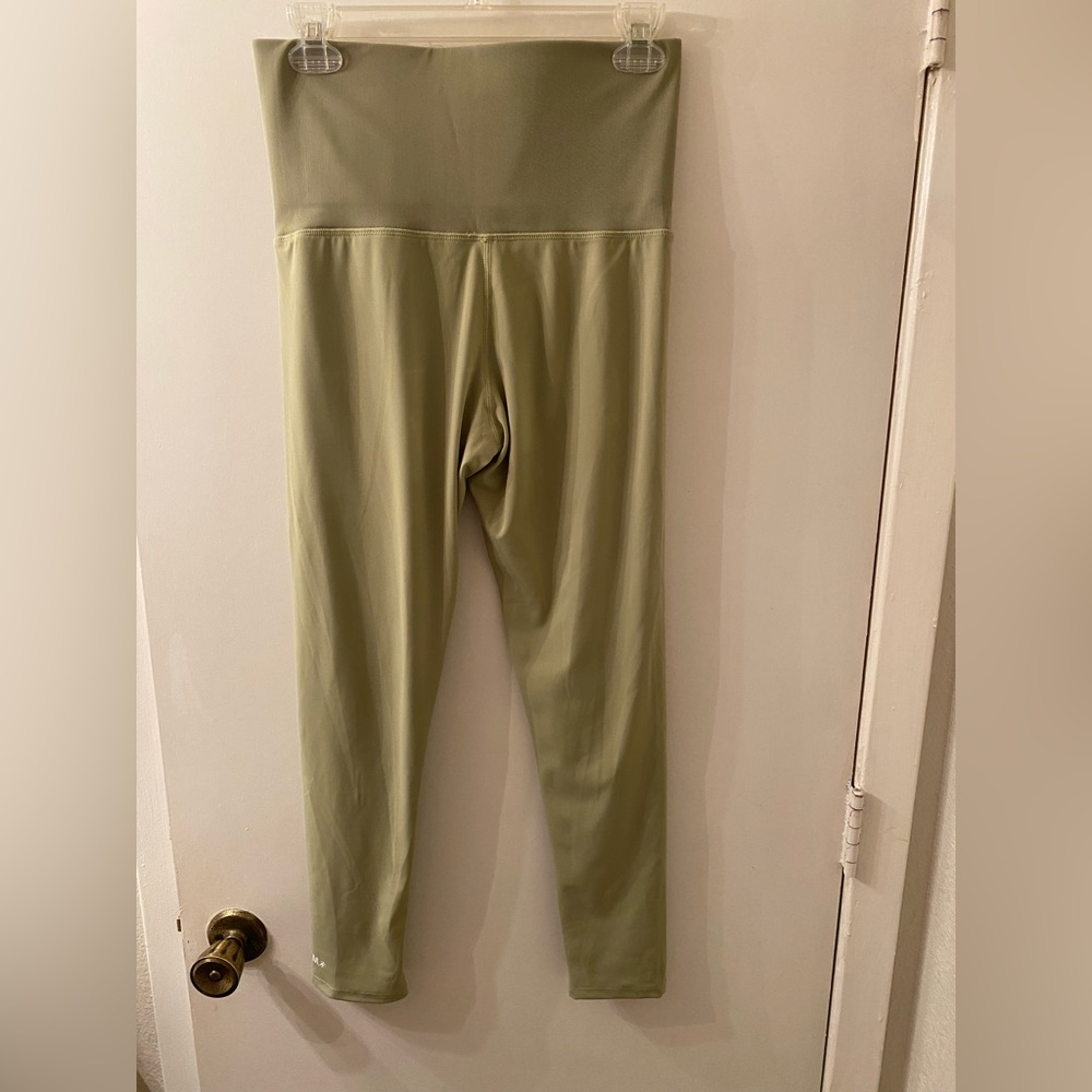 Women’s Cinched Waist Olive Green Leggings